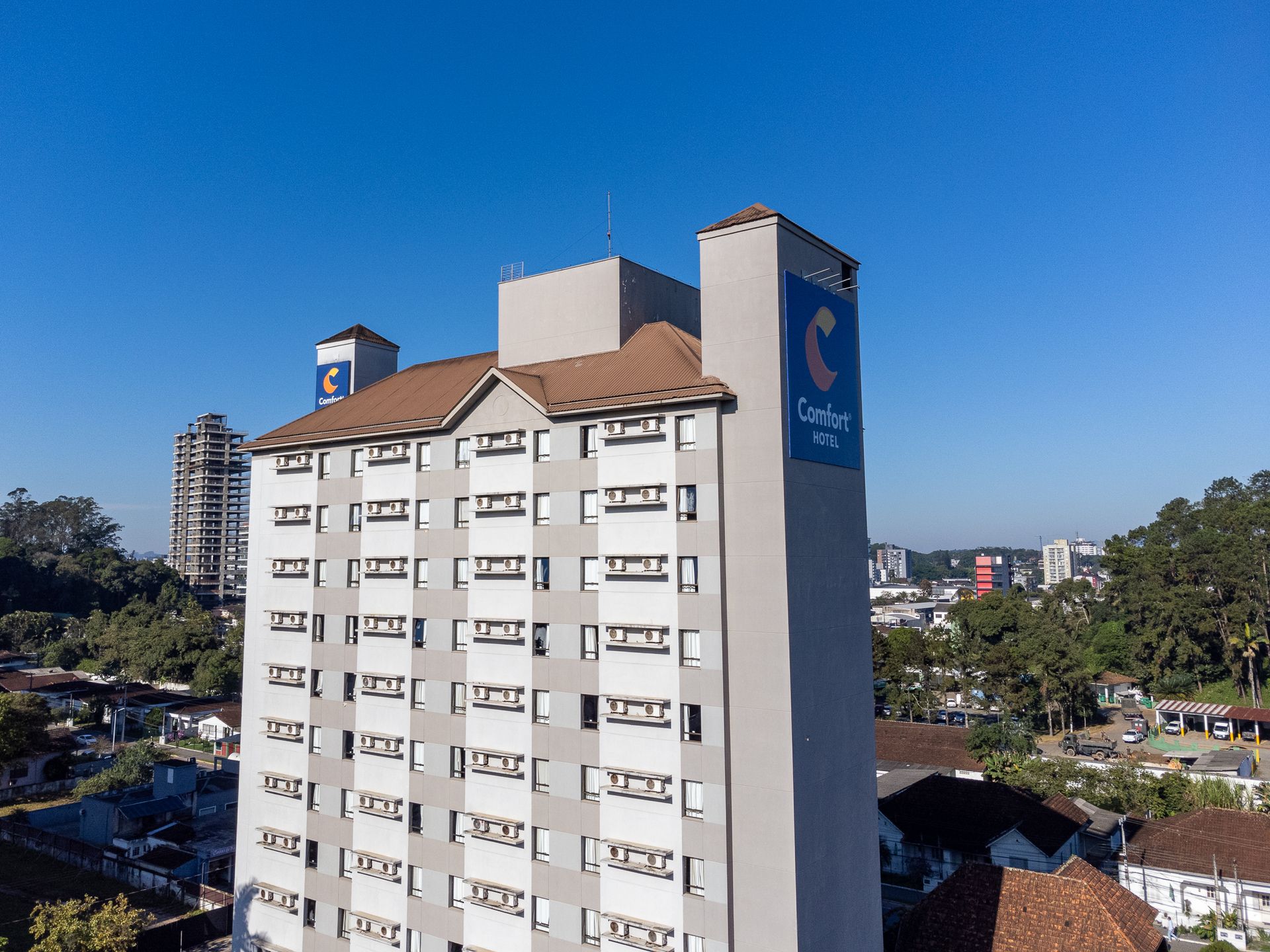 Fachada do Comfort Hotel Joinville
